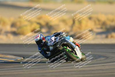 media/Nov-17-2024-CVMA (Sun) [[1fec520723]]/Race 18-Supersport Middleweight/